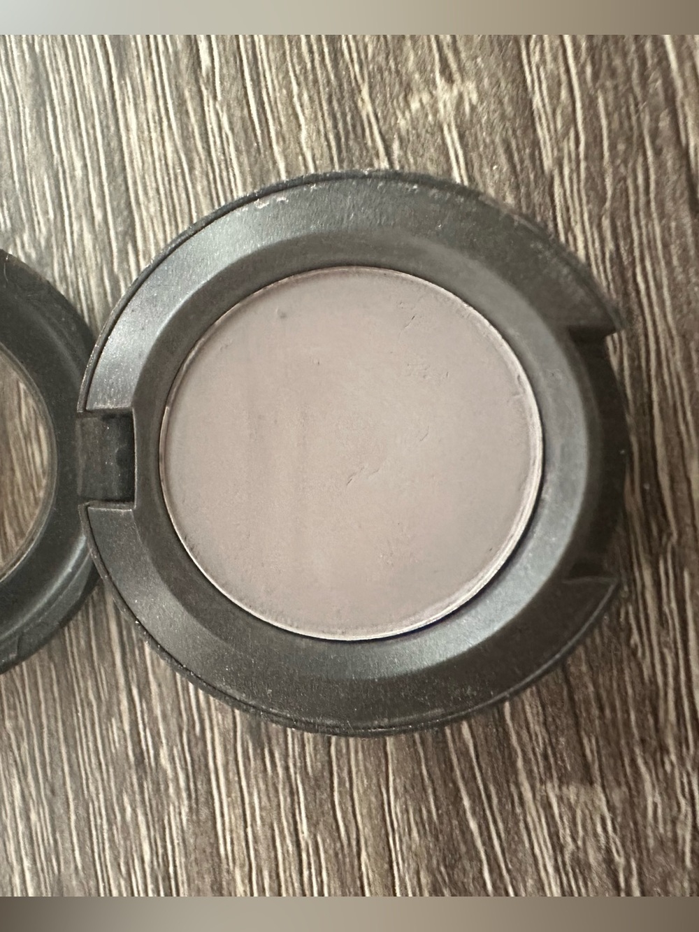MAC Cosmetics Matte Eyeshadow in Taupe